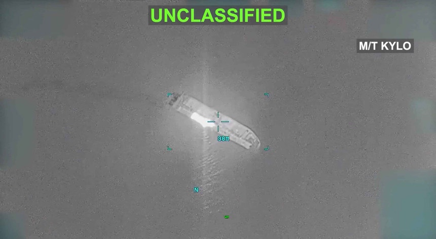 Imagem de Irão e Estados Unidos trocam ataques contra navios no Golfo Pérsico
