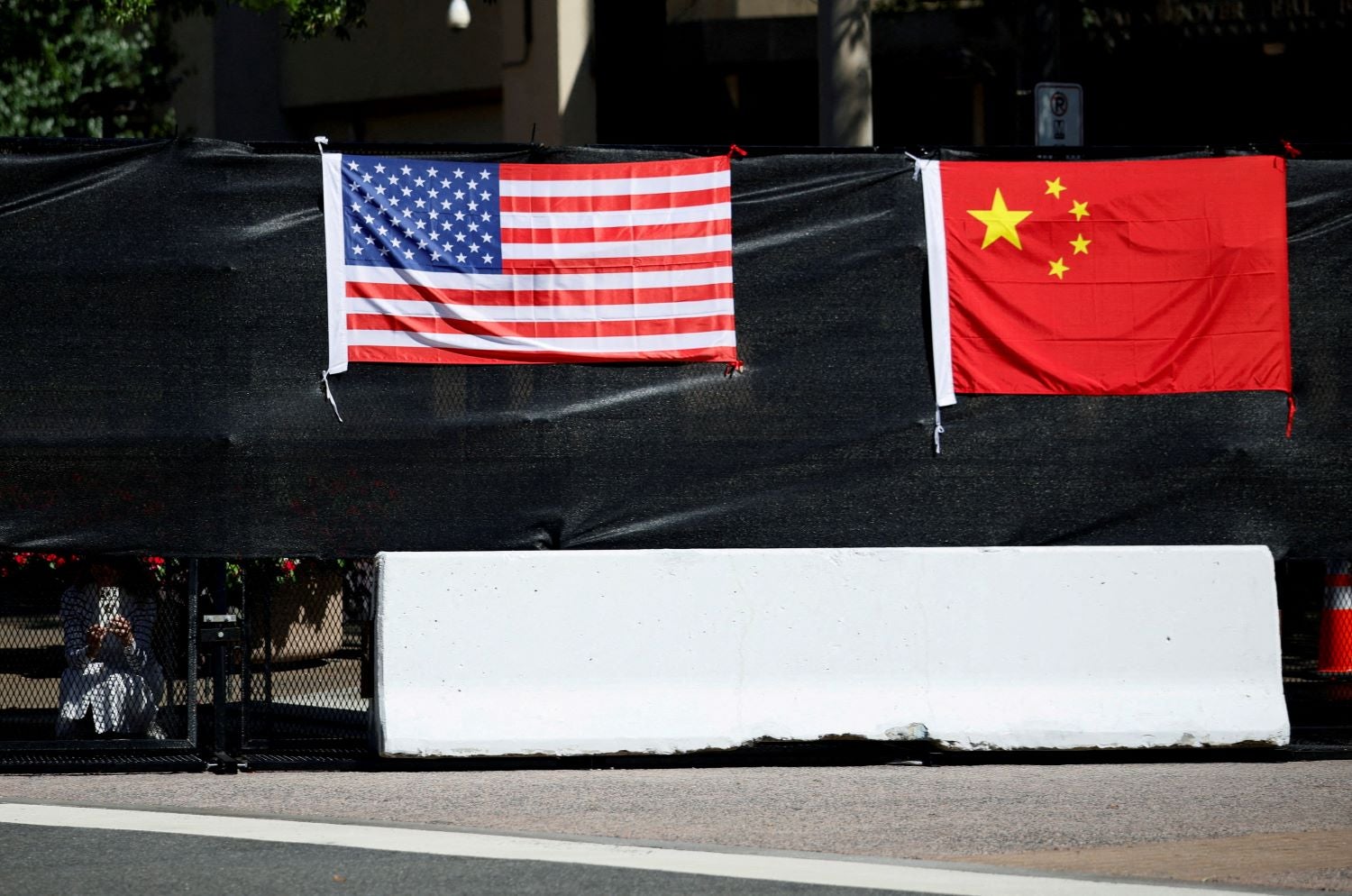 Trump propôs venda de armamento à China, diz embaixador norte-americano em Pequim
