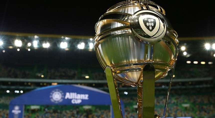 Já são conhecidas as oito equipas que vão lutar pela conquista da Taça da Liga, em futebol
