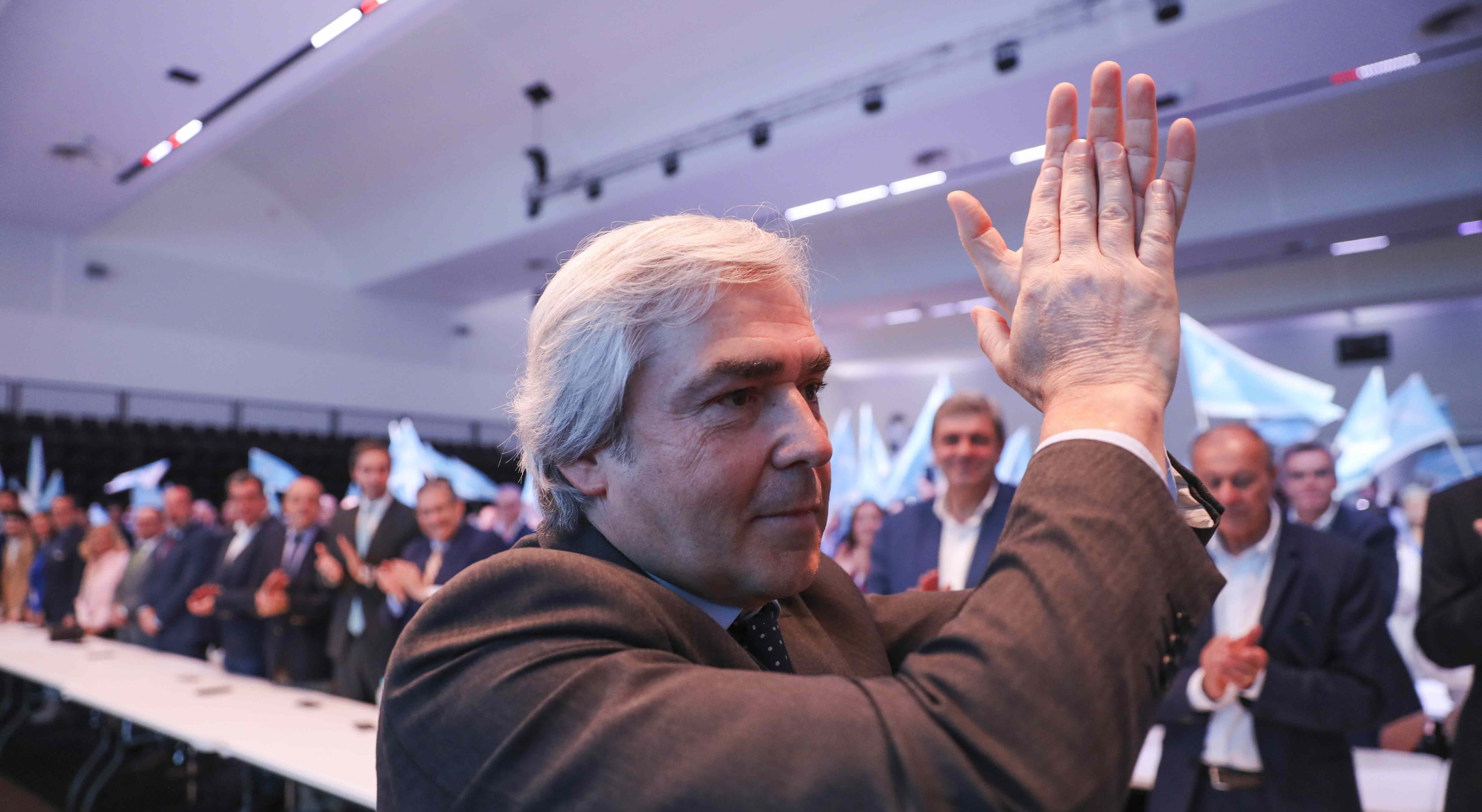 Nuno Melo reeleito presidente do CDS-PP com 89,7% dos votos