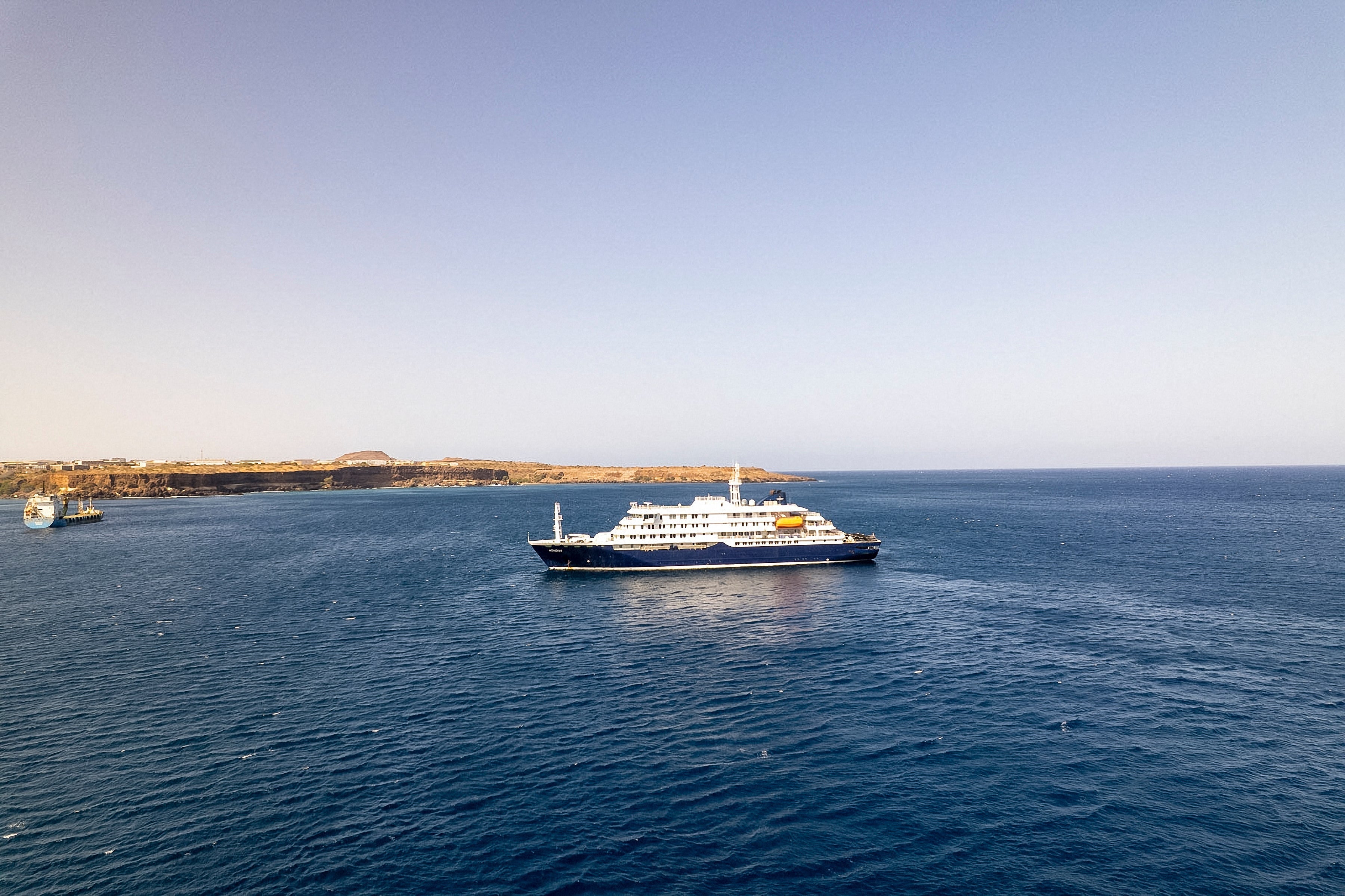 Cabo Verde cria área de isolamento para eventual assistência ao navio Hondius
