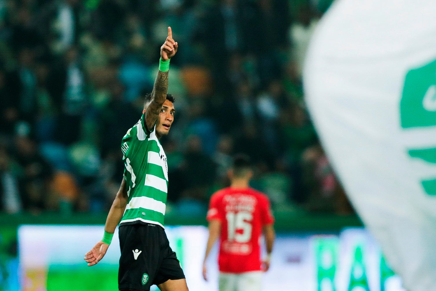 Raphinha transfere-se do Sporting para o Rennes