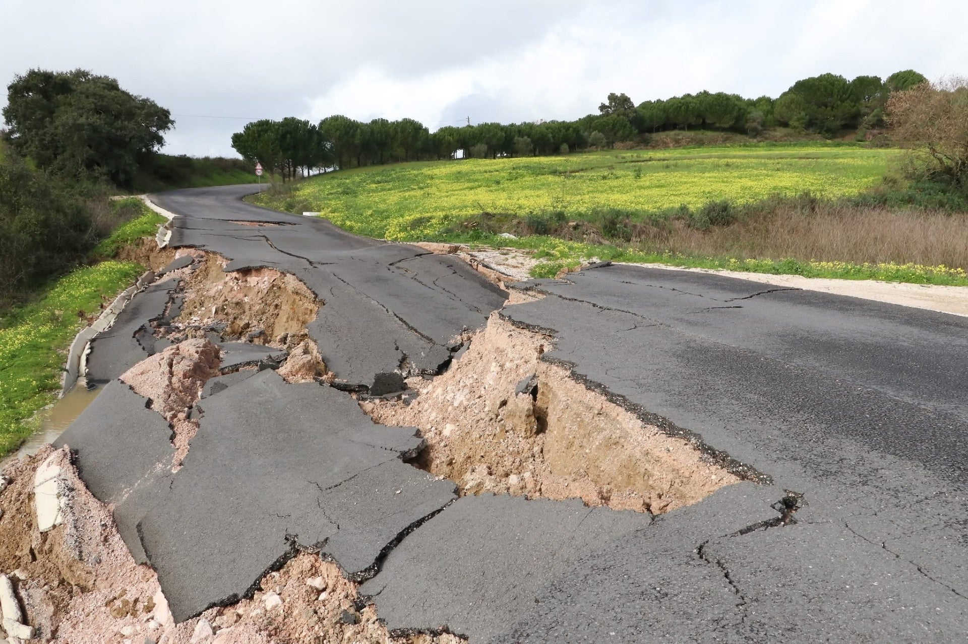Arruda dos Vinhos. LNEC avalia casas destruídas por tempestades enquanto autarquia quer recorrer à banca por atraso nos apoios do governo