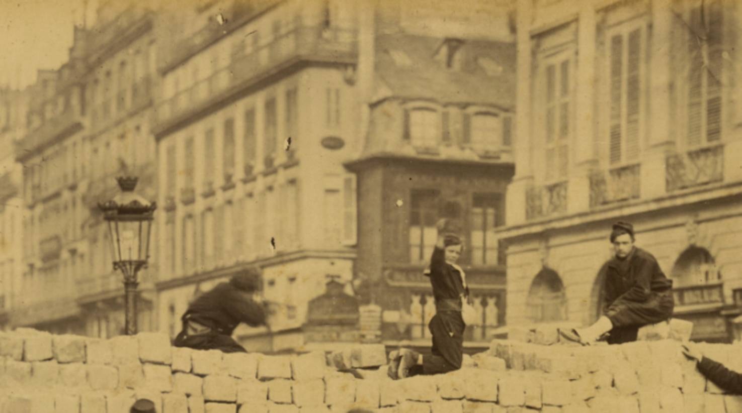 Barricada da Rua da la Paix 