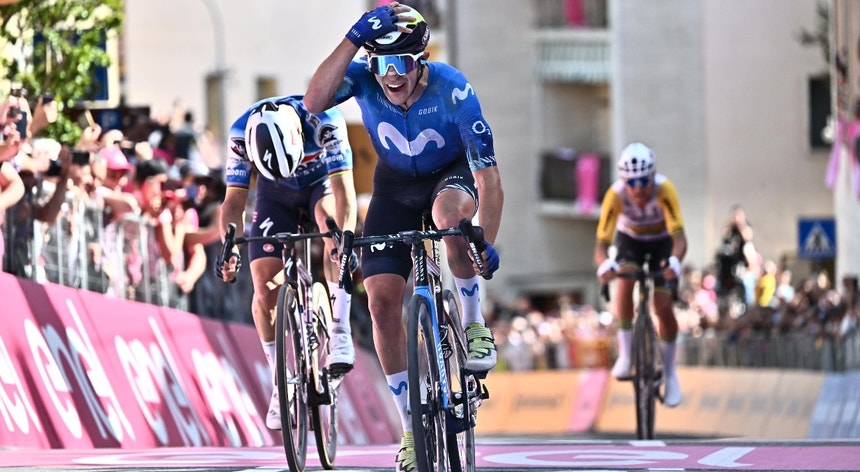 Giro: Pelayo Sánchez vence etapa, Pogacar mantém-se de rosa