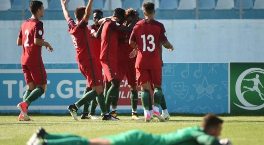 Portugal celebra o golo à Holanda
