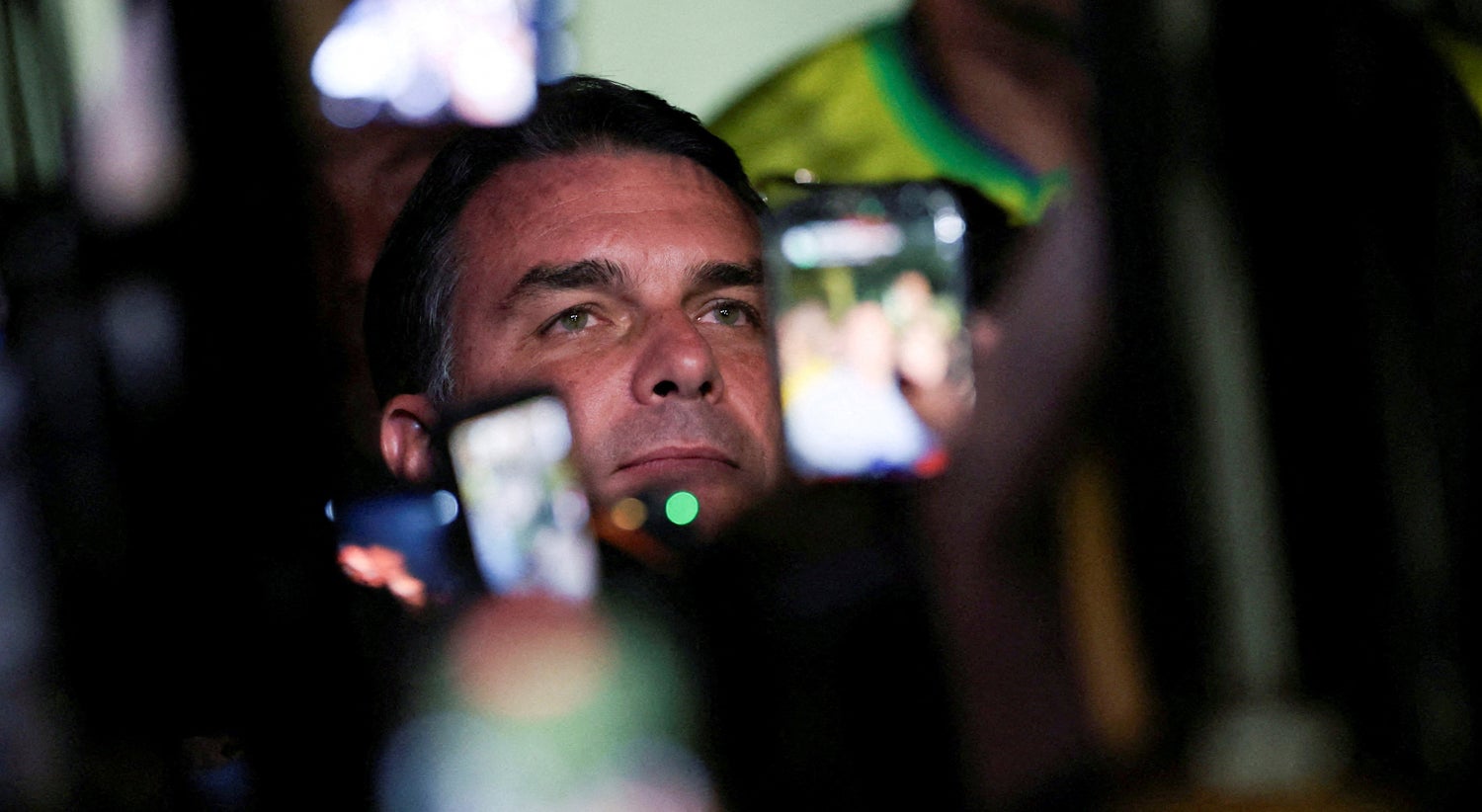 Partido de Flávio Bolsonaro elege 19 senadores e terá a maior bancada na câmara alta