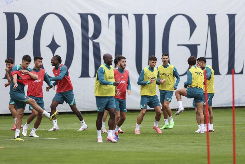 A equipa prepara ao pormenor o jogo com a Chéquia
