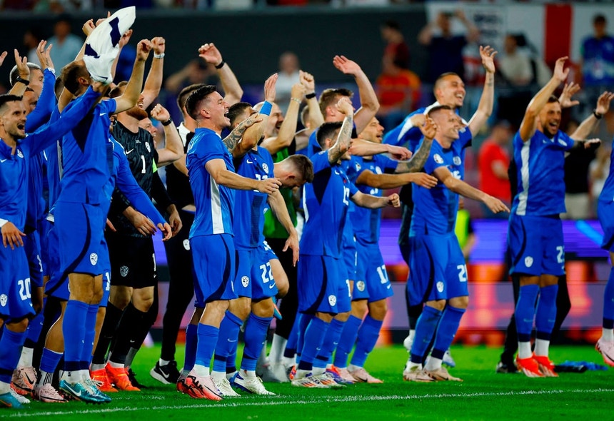 Euro 2024. Inglaterra e Eslovénia empatam 0-0 e apuram-se para os oitavos