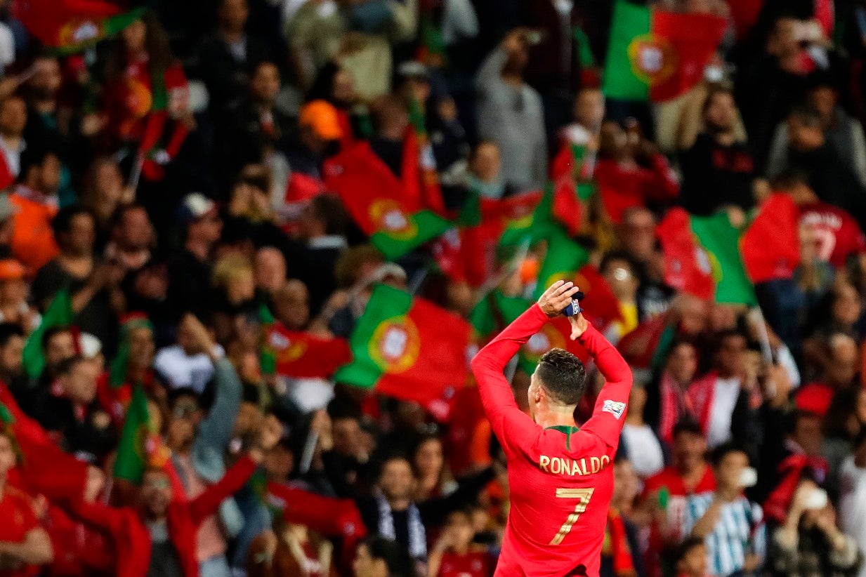 Ronaldo somou terceira final em `branco`, mas levantou `caneco`