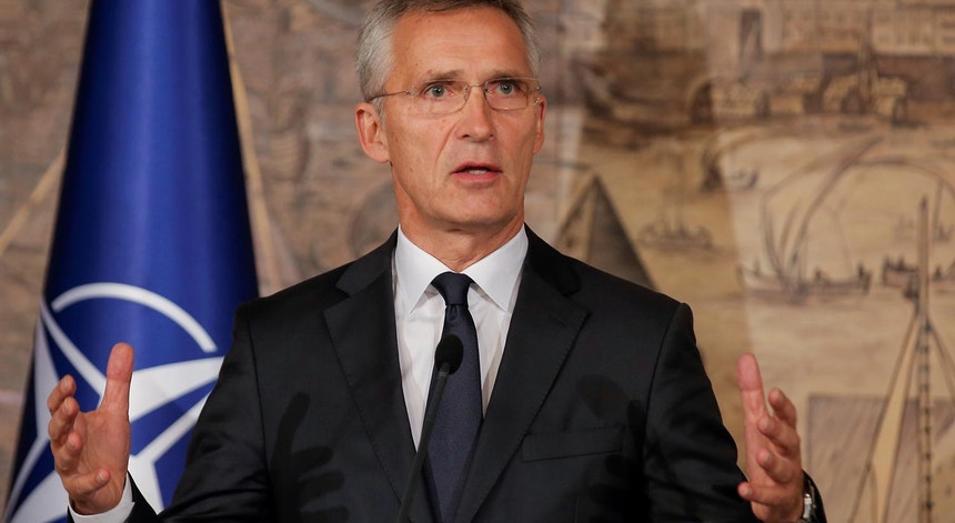 Jens Stoltenberg, secretário-geral da NATO, em Ancara numa conferência de imprensa a 11 de outubro de 2019, após reuniões com o executivo turco.
