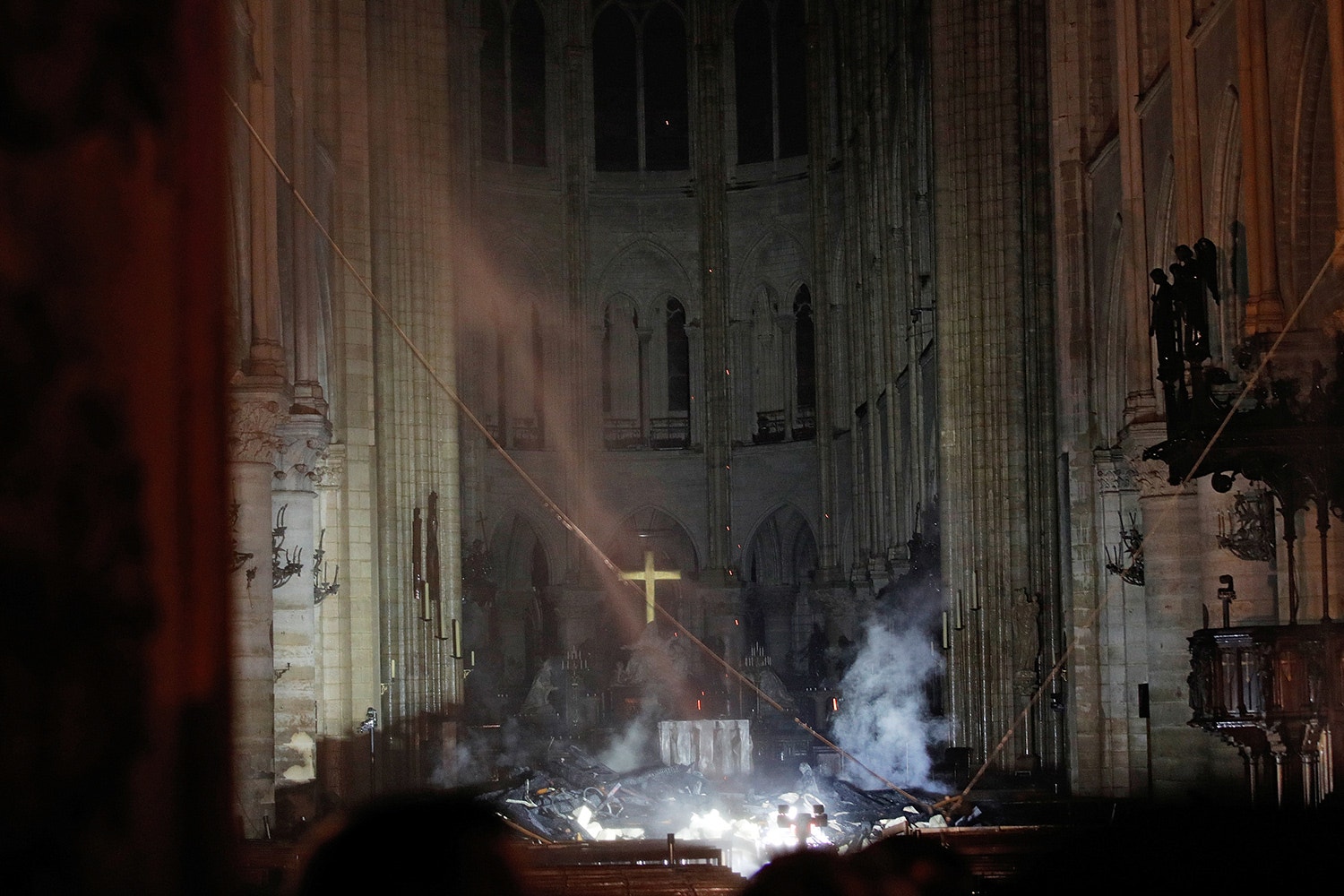  Interior da catedral /Philippe Wojazer - Reuters 