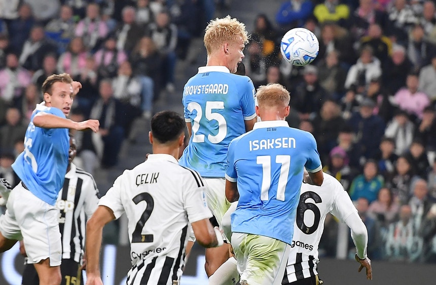 Lazio vence Juventus em Turim e segue ‘colada’ ao Inter na liderança da Serie A
