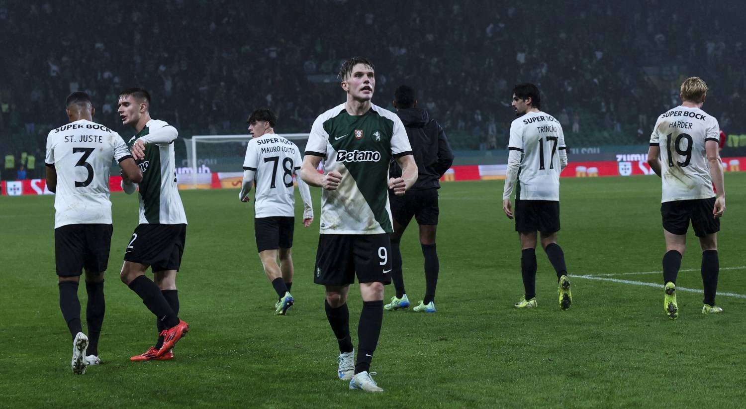 Sporting avança na Taça de Portugal após vitória apertada