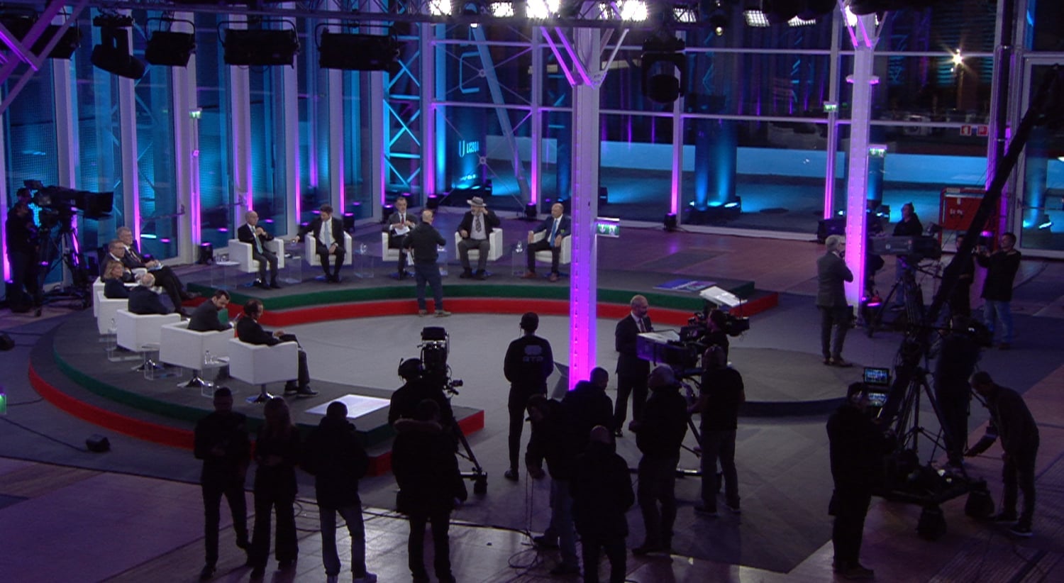 Presidential election: Eleven candidates spar tonight on RTP