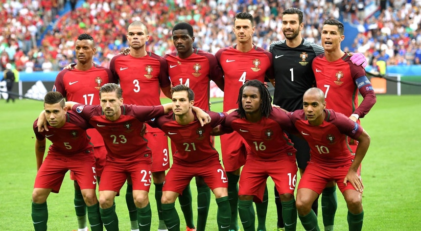 A seleção portuguesa subiu dois lugares no "ranking" da FIFA
