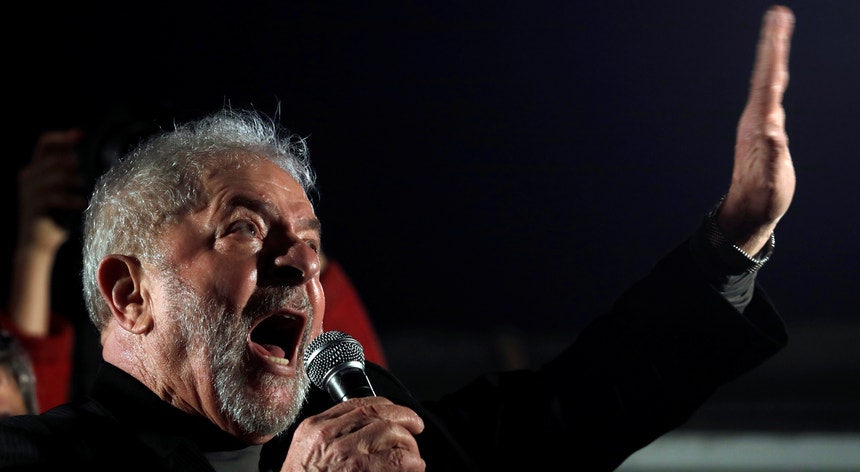 "O problema não é o Lula, são os milhares de brasileiros com consciência política. Se o problema fosse eu, matava-me"
