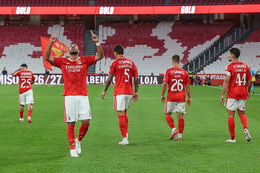 Imagem de Benfica enfrenta dinamarqueses do Aarhus no play-off se afastar Hearts