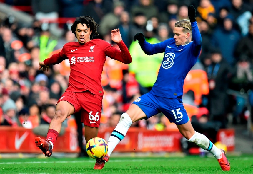 Chelsea e Liverpool empatam em jogo de estreia da Premier League