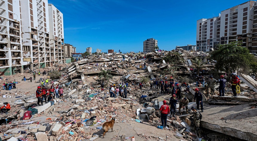 Imagem de Venezuela. Dezassete portugueses vão ser repatriados e devem chegar esta terça-feira