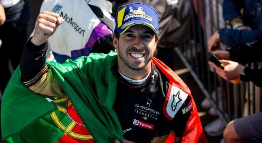 Félix da Costa é campeão mundial da Fórmula E
