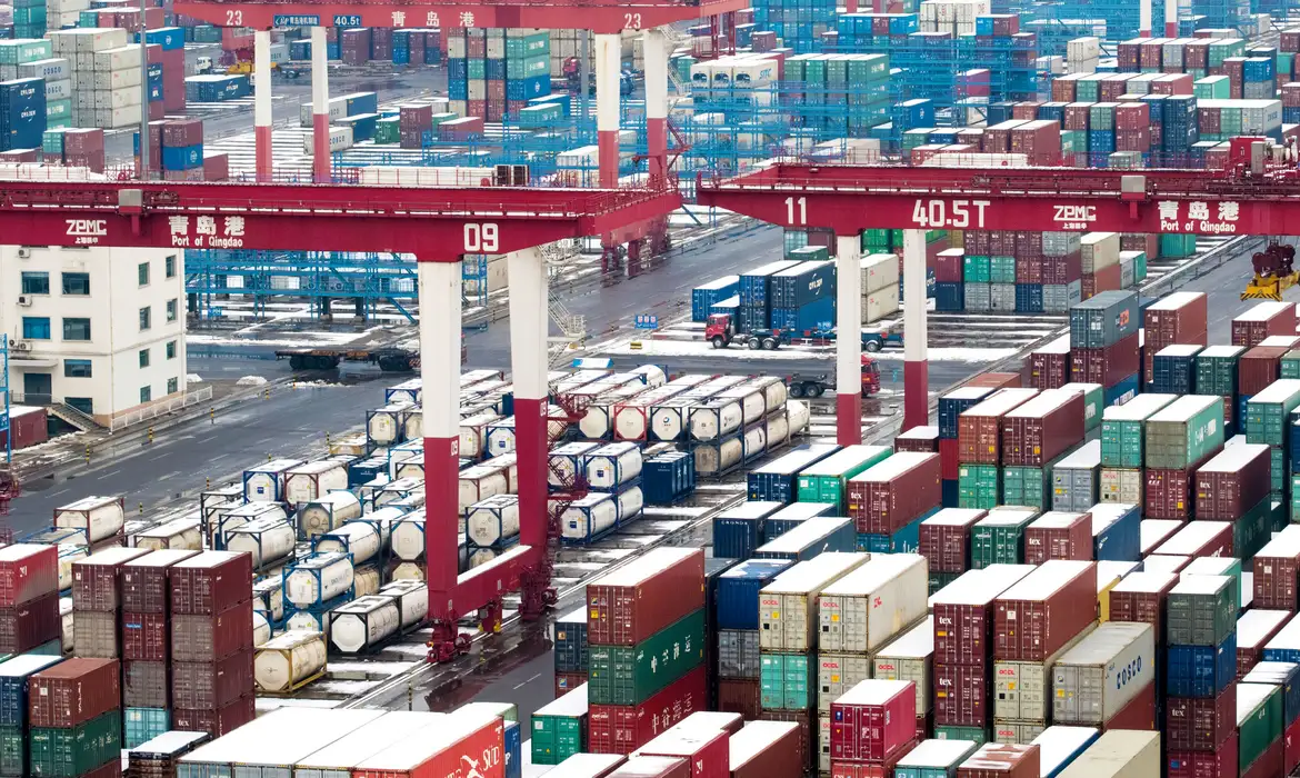 Exportações chinesas crescem 17,8% em julho