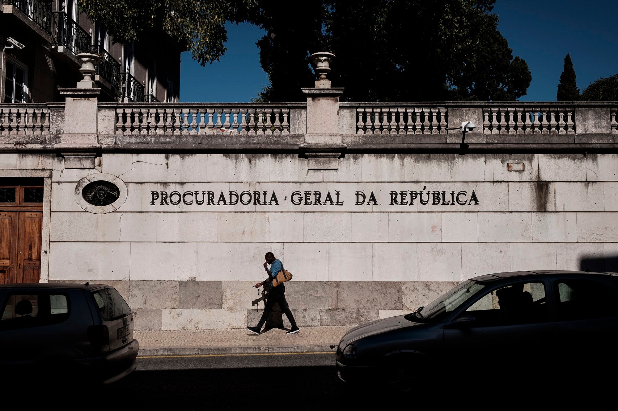 Quatro acusados no caso das gémeas. "Ninguém está acima da Constituição e da Lei"
