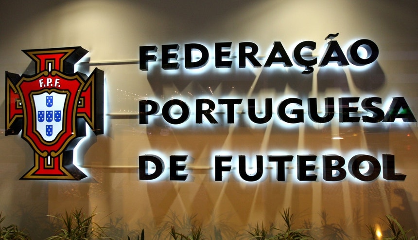 Aparentemente a FPF padronizou o placar e o resto da identidade