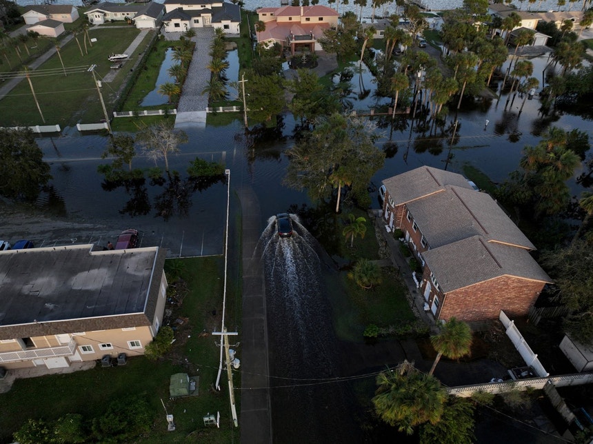 Florida inundada após a passagem do furacão Milton em outubro 2024
