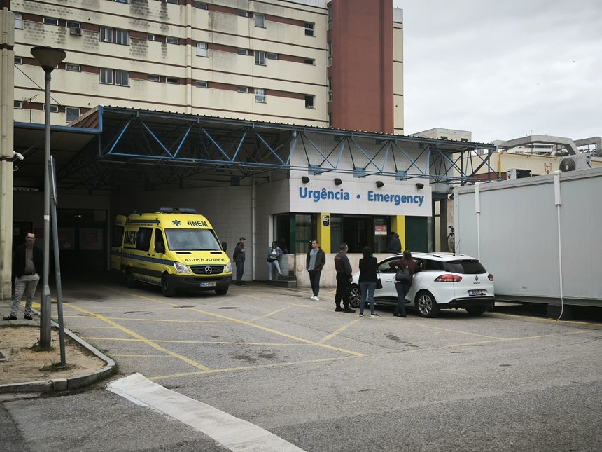 ULS Algarve nega tempos de espera nas urgências de Faro e Portimão indicados pelo Portal do SNS