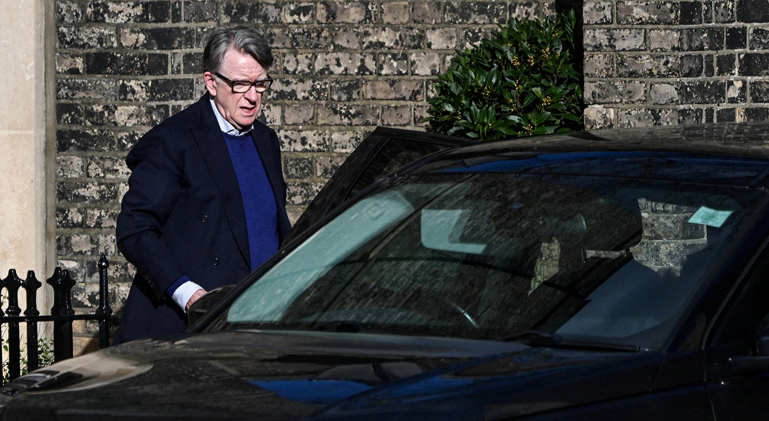 Caso Epstein. Peter Mandelson libertado sob fiança