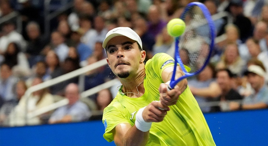 Imagem de Jaime Faria atinge melhor classificação de sempre no ranking ATP