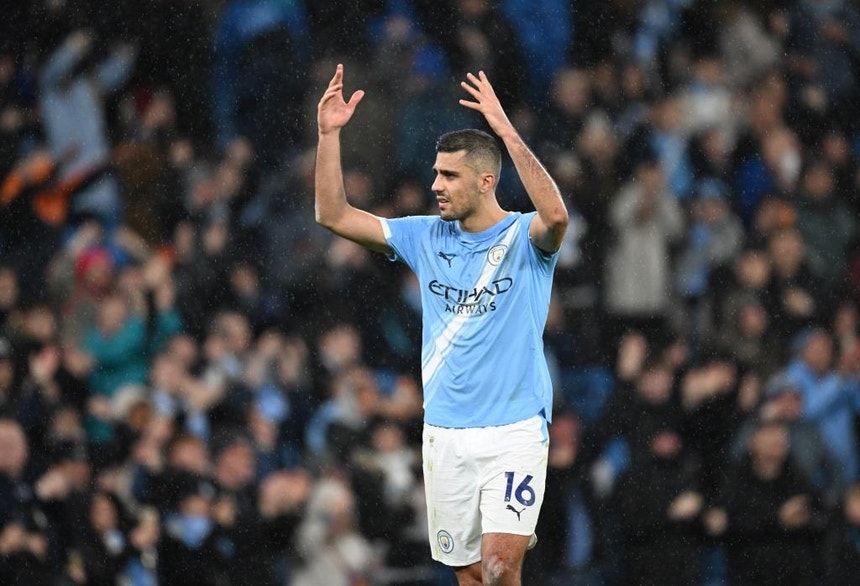 Imagem de Manchester City vence e pressiona lider Arsenal em Inglaterra