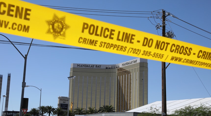 A vida discreta e o cadastro inexistente de Stephen Paddock dificilmente deixariam prever o tiroteio em Las Vegas
