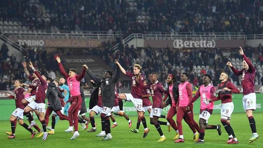 Torino regressa aos triunfos na Serie A