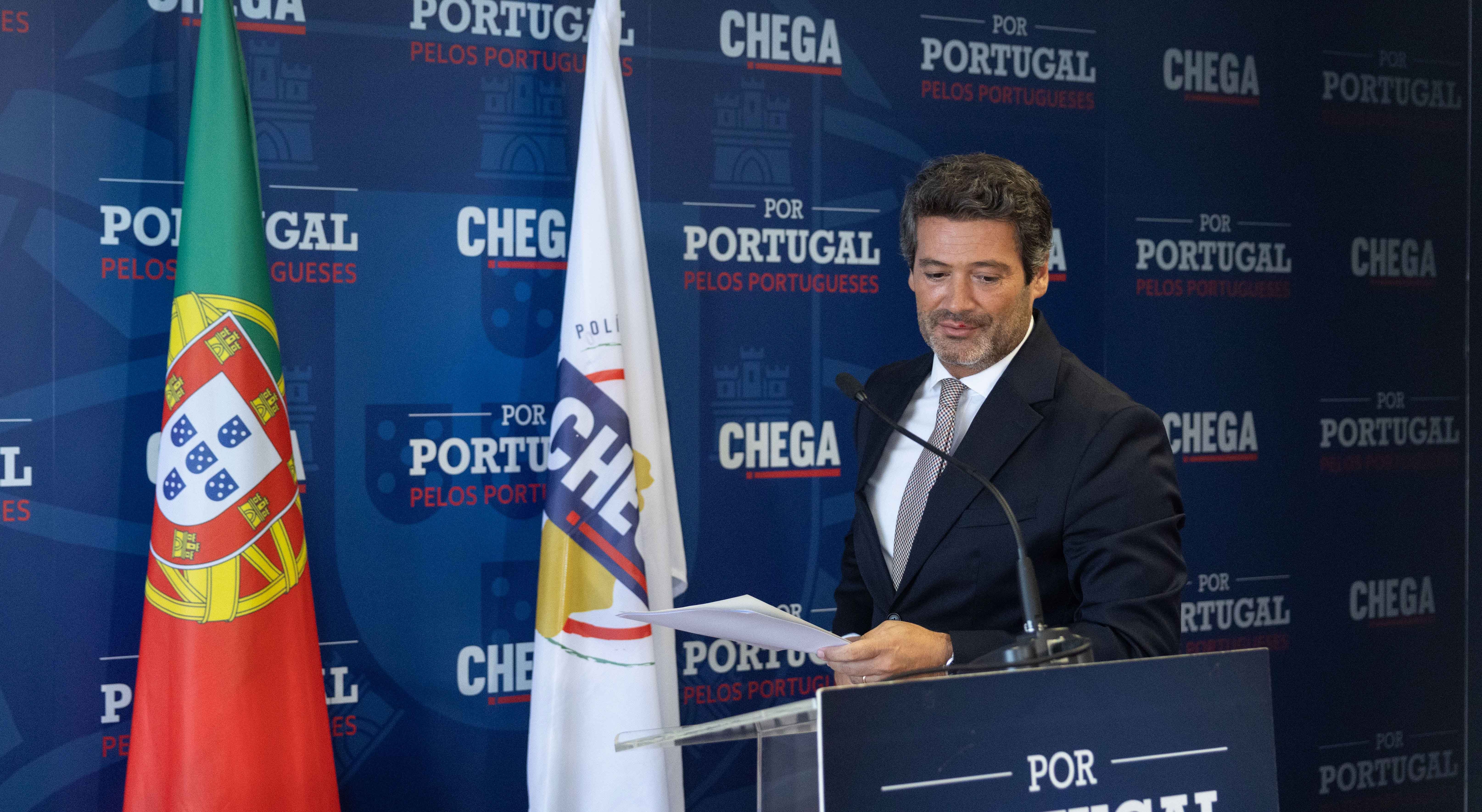 Chega quer reposição do controlo nas fronteiras com Espanha após chegada de migrantes a Ceuta