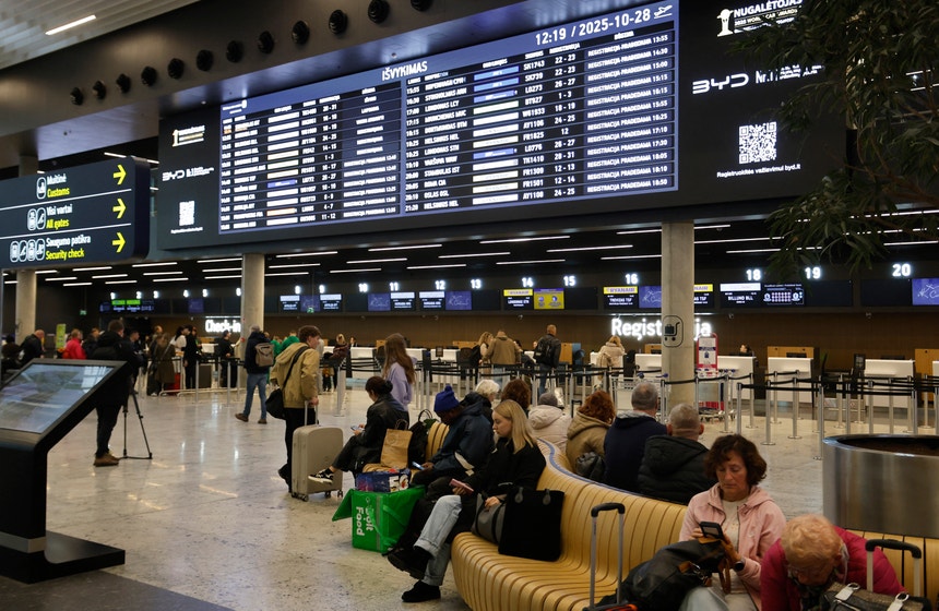 Imagem de Lituânia. Aeroporto de Vilnius volta a encerrar após nova deteção de balões