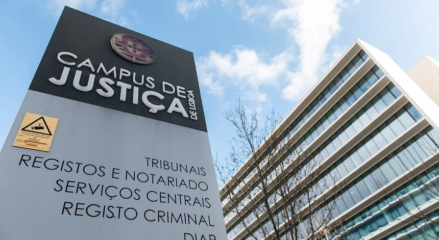 Os arguidos do caso dos negócios de exploração de lítio começam a ser ouvidos no Campus de Justiça
