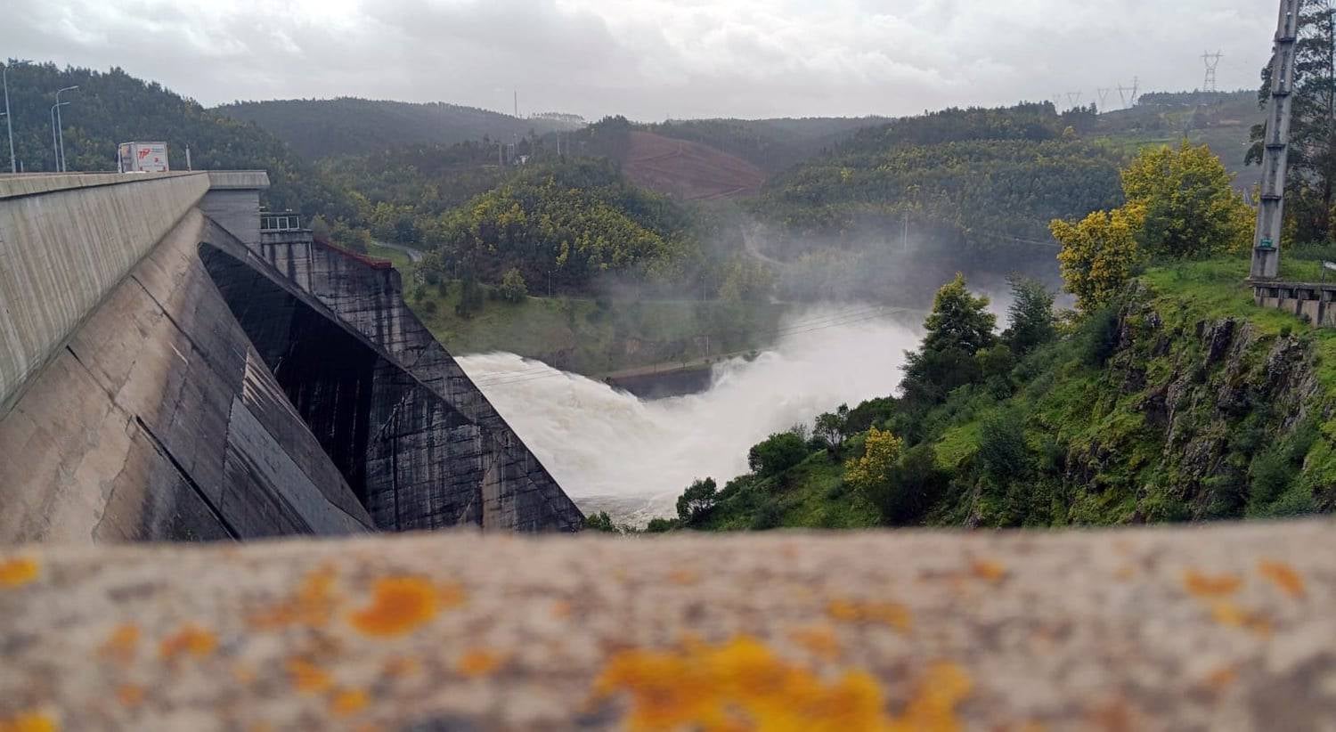Luís Montenegro em Alcácer do Sal. Brisa sem prazo para reabrir A1