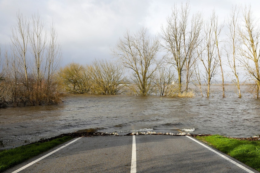 Imagem de Localizado carro de casal desaparecido em Montemor-o-Velho. Encontrados dois corpos no interior da viatura