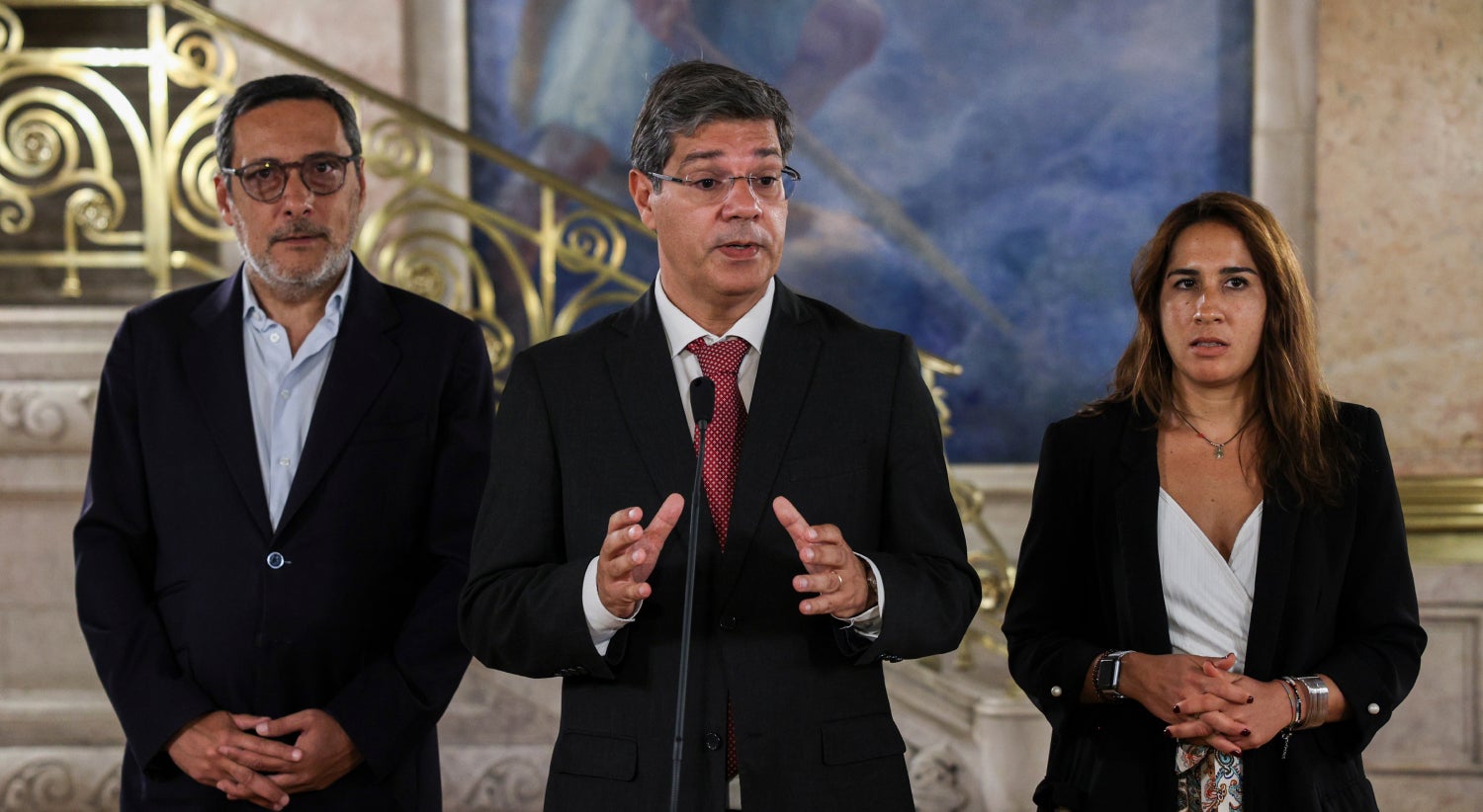Brilhante Dias: "O Governo, de forma insensível, não estará preparado para apoiar os portugueses"