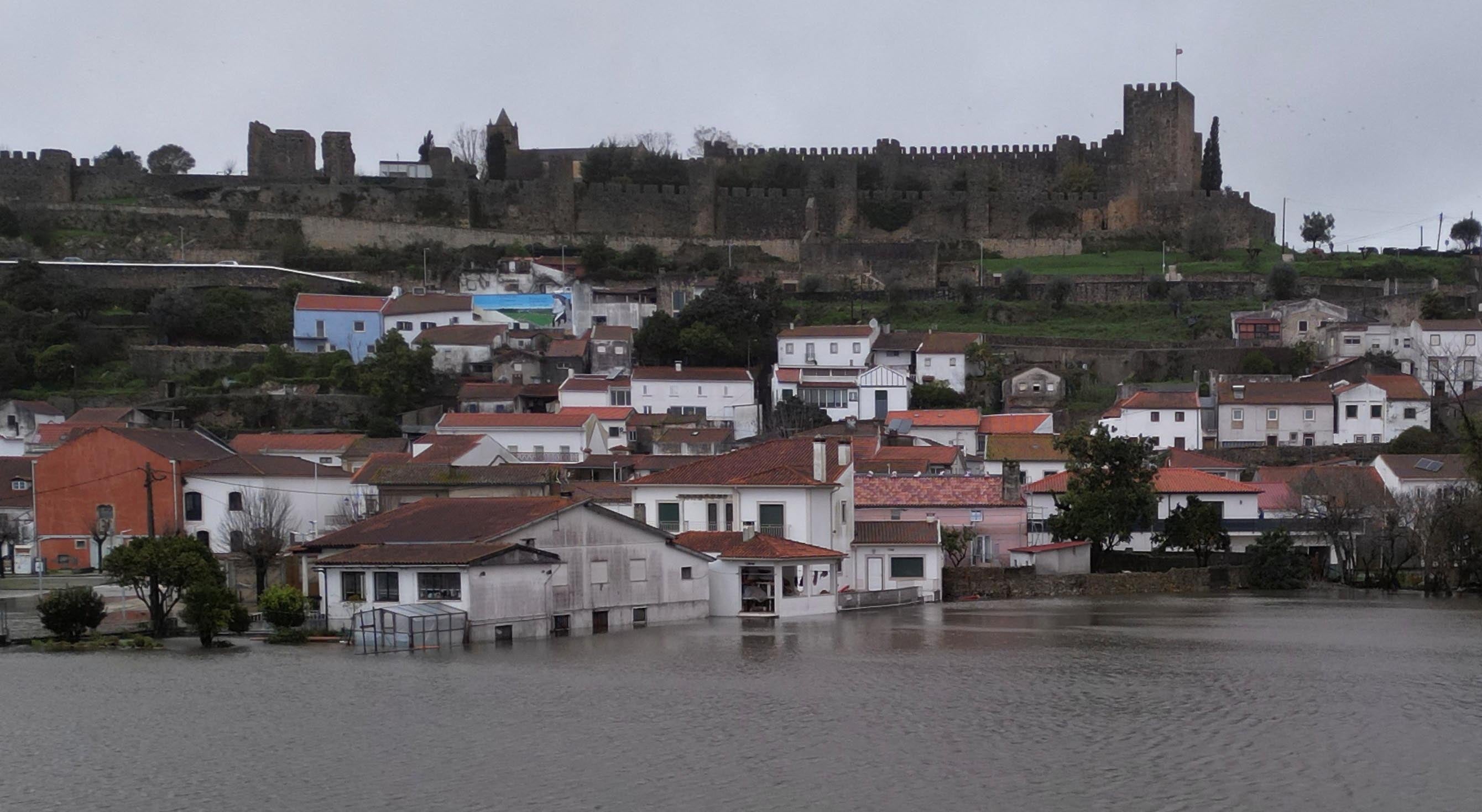 Luís Montenegro announces PTRR to support the country's recovery