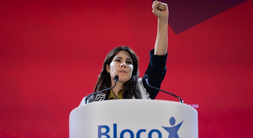 Imagem de XIV Convenção. Mortágua quer BE a 