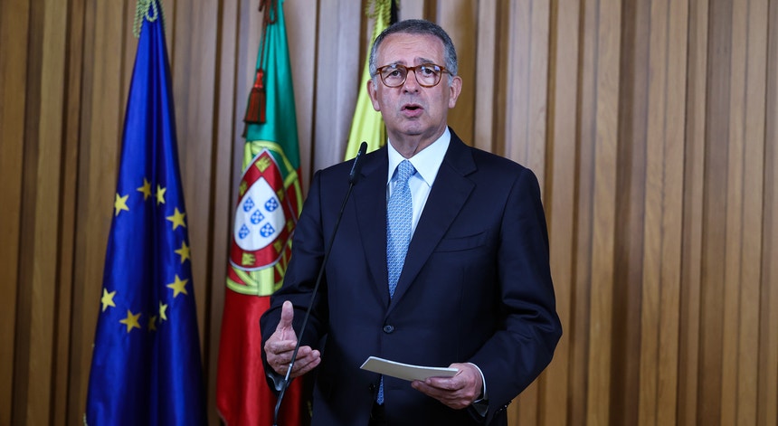 Imagem ilustrativa: Alberto Martins e Maria do Carmo Fonseca entre os nomeados de Seguro para o Con