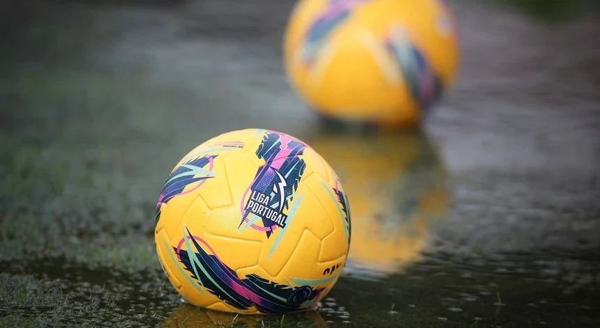 Imagem de I Liga. Alverca e Arouca abrem 31.ª jornada em jogo `entre iguais`