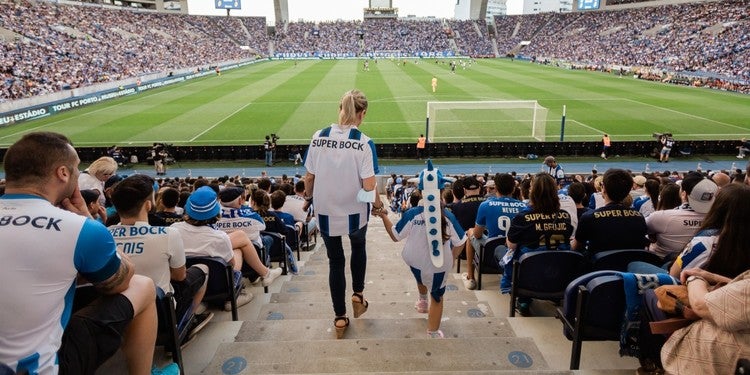 Se FC Porto vencer amanhã festejos só junto ao Estádio do Dragão, diz câmara