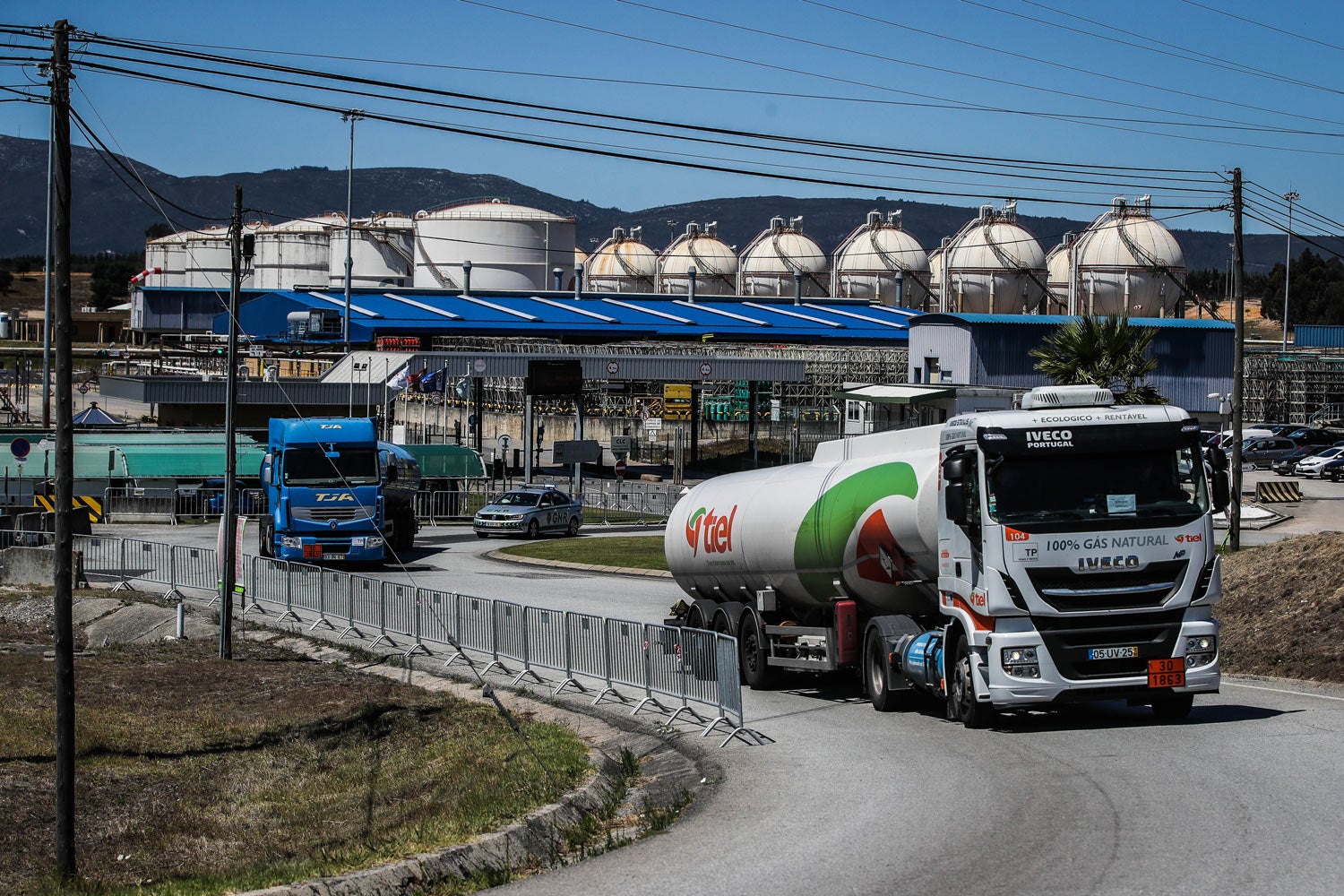 Governo pro�be transporte de combust�veis aos domingos e feriados