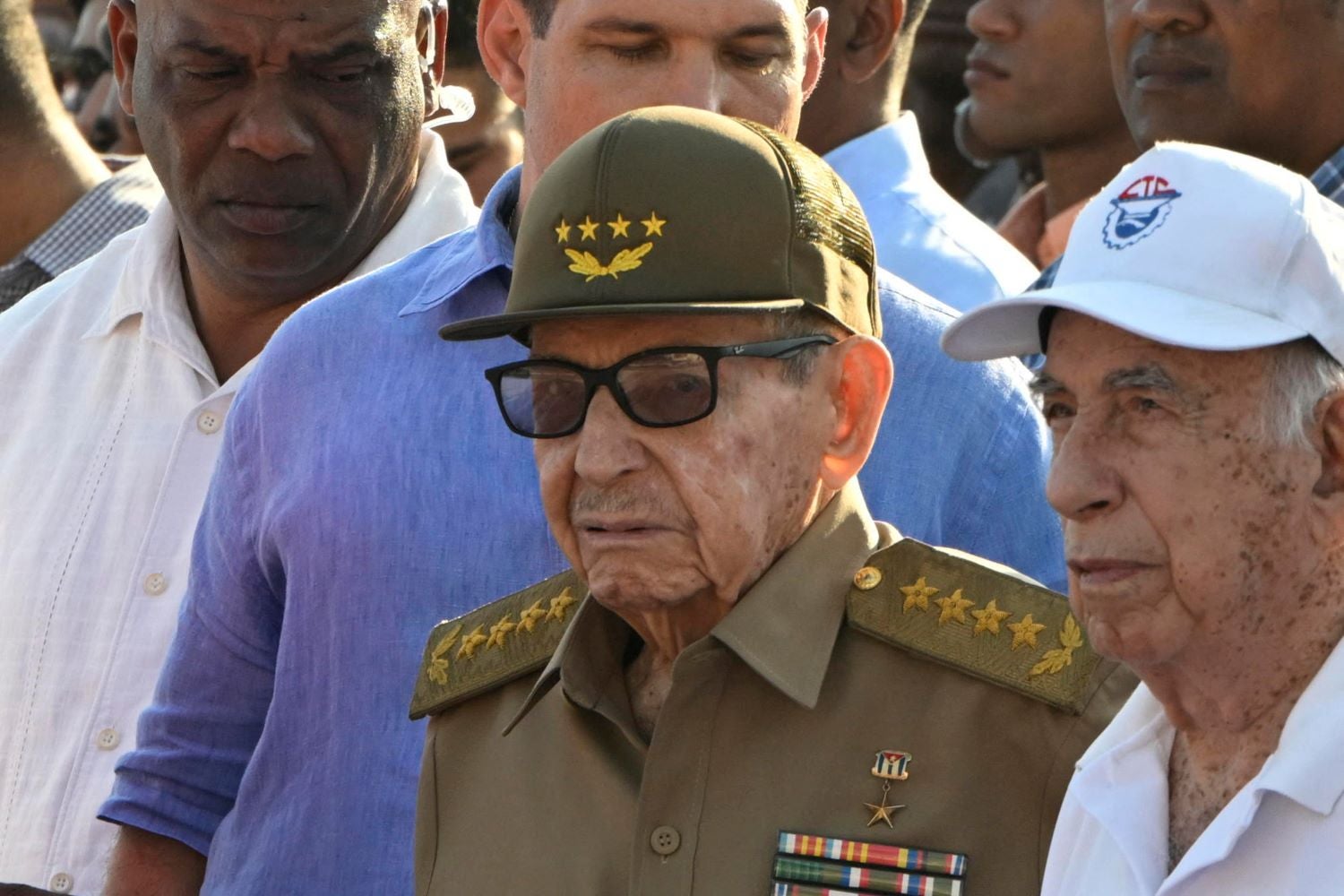 Cuba. Marcha do Dia do Trabalhador para "Defender a Pátria" contra os EUA