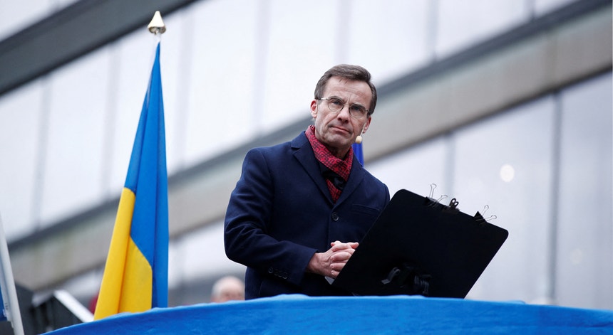 Ulf Kristersson, primeiro-ministro sueco, durante a cerimónia "A Suécia defende a Ucrânia", que assinalou os dois anos da invasão russa na Ucrânia. Estocolmo

