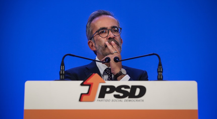 Paulo Rangel recusa o atual Orçamento de Estado e admite a realização de eleições antecipadas
